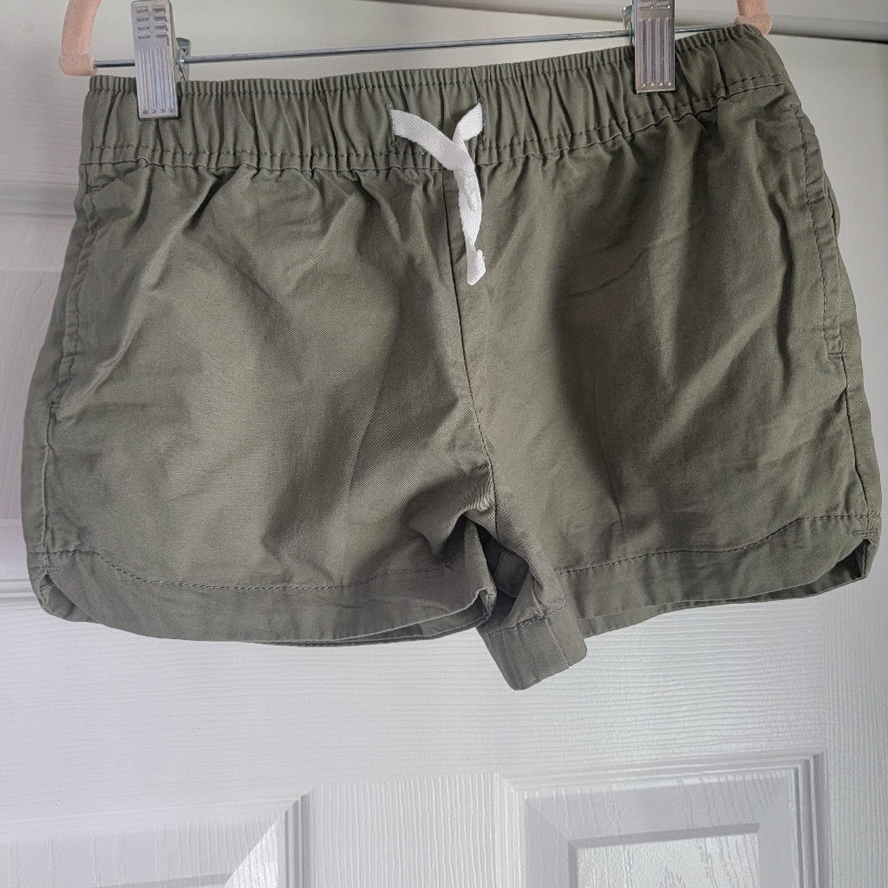 Girls Carter Shorts Size 7 Army Green